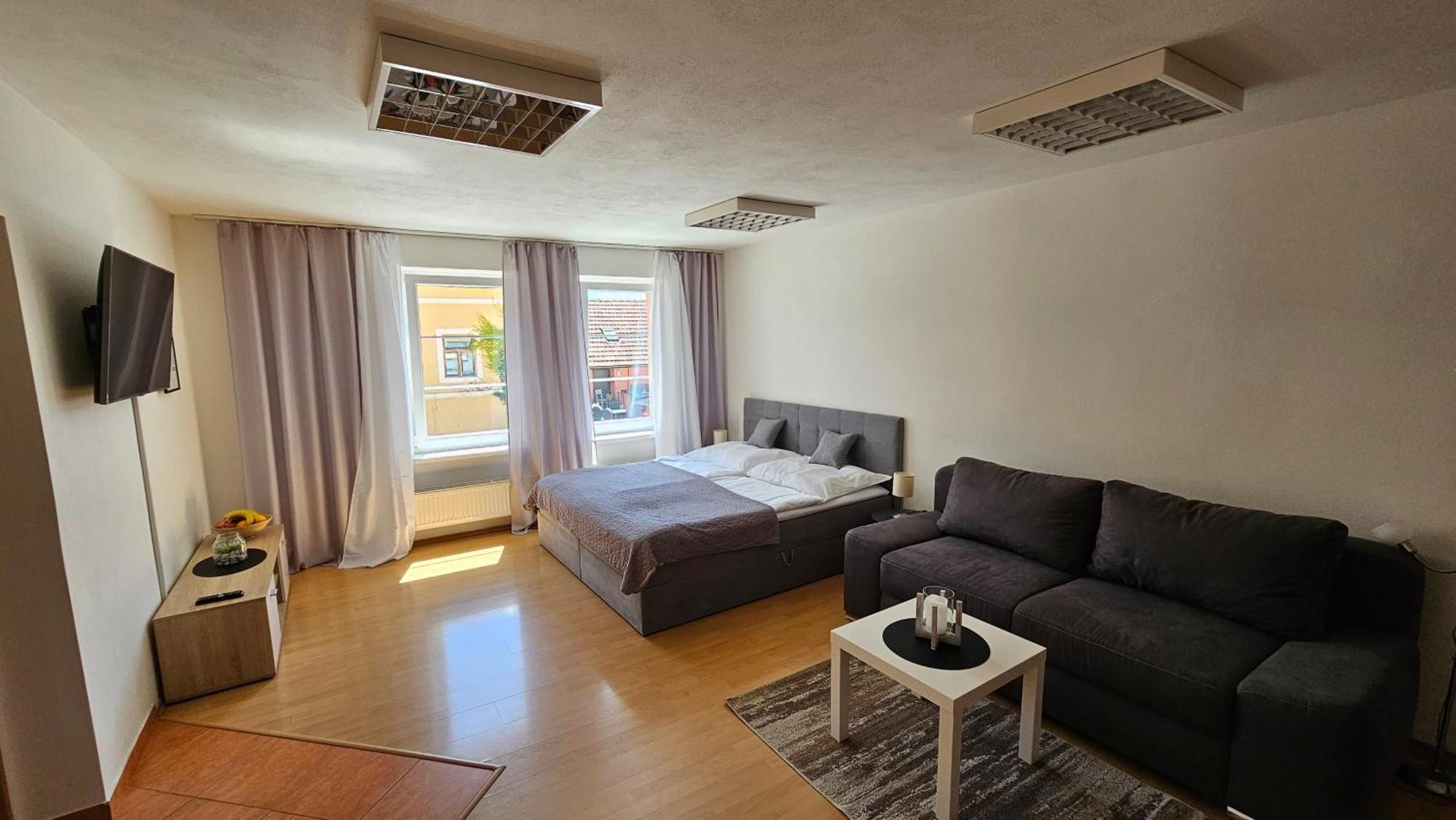 Apartmany V Zlatej Ulicke 波切尼斯 外观 照片