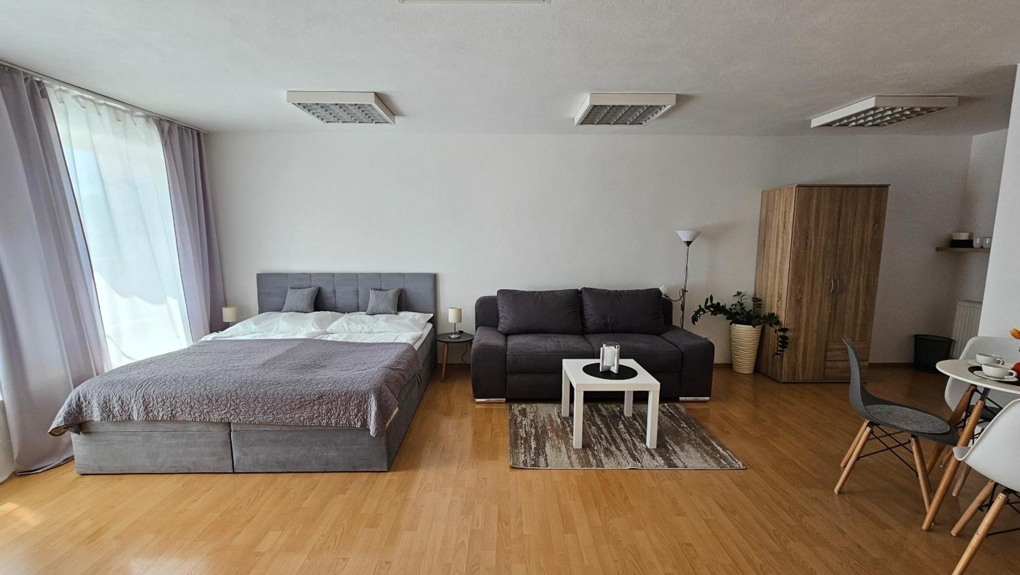 Apartmany V Zlatej Ulicke 波切尼斯 外观 照片