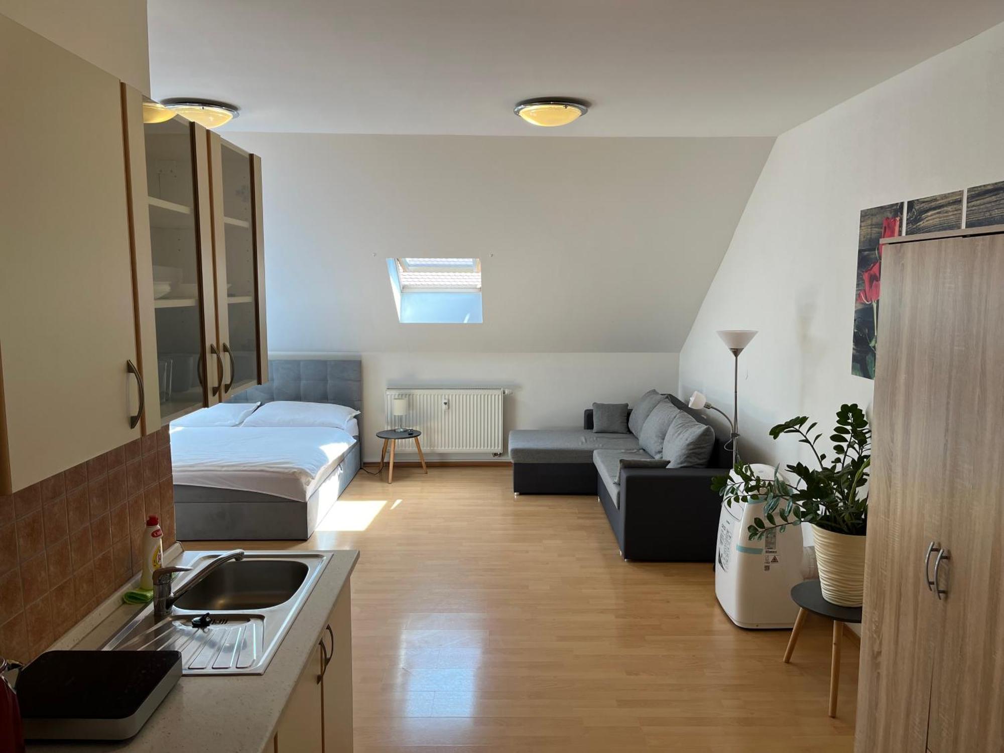 Apartmany V Zlatej Ulicke 波切尼斯 外观 照片